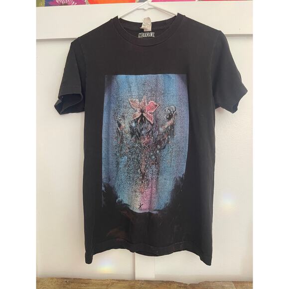 Sick graphictee in adult small - Picture 1 of 4